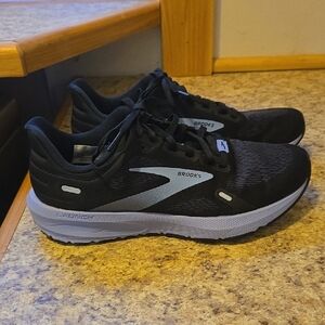 Brooks Women's Black and Periwinkle Athletic Shoes